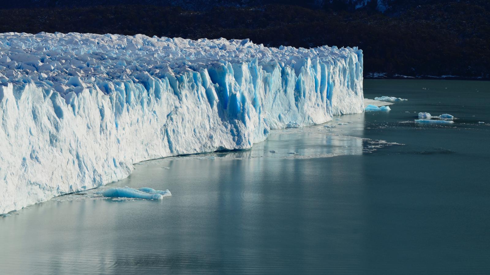 Ice shelve